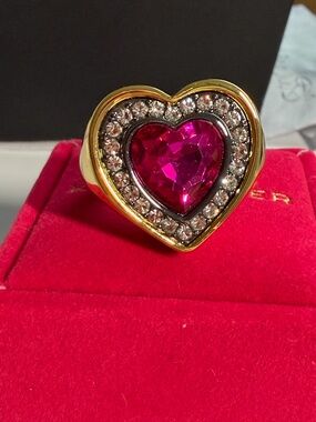Kurt Geiger Gold Heart Ring with Hot Pink Center Crystal Size 7
